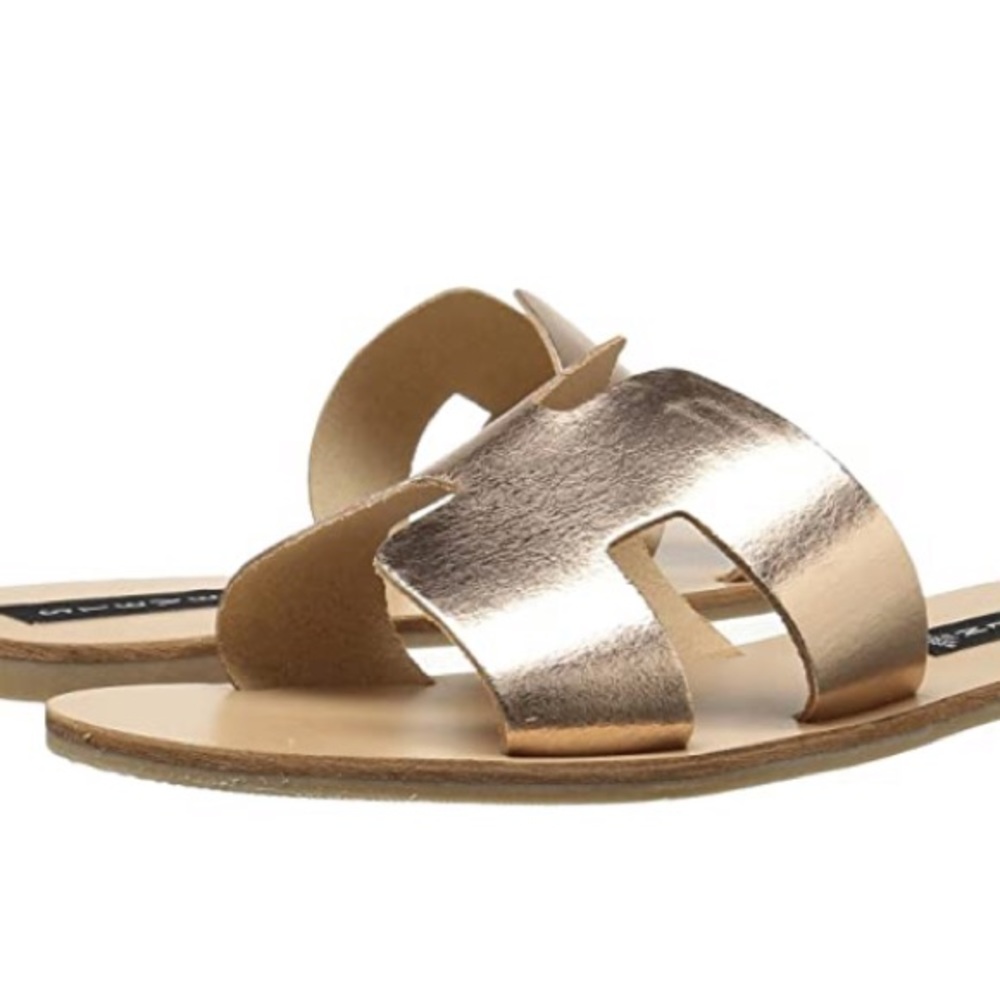 NWT Steve Madden Greece Sandal in rose gold